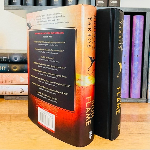 IRON FLAME - First Edition by Rebecca Yarros - Picture 4 of 6